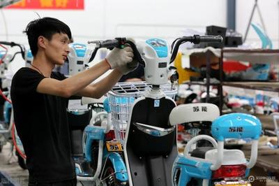 傳統電動車與互聯網品牌 統一市場價背后的渠道密碼